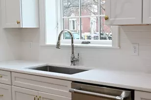 66 Pleasant St, Marblehead, MA 01945 - Photo 8