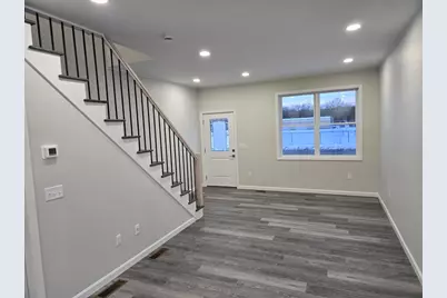 184 Howard Street, Ludlow, MA 01056 - Photo 8