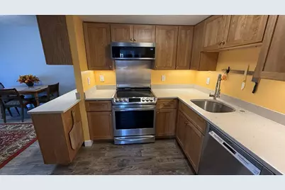 390 Broadway #24, Somerville, MA 02145 - Photo 8