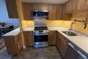 390 Broadway, Somerville, MA 02145 - Photo 8