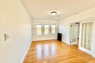 1662 Commonwealth, Boston, MA 02135 - Photo 2