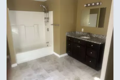 3 Julien Ave, Worcester, MA 01604 - Photo 4