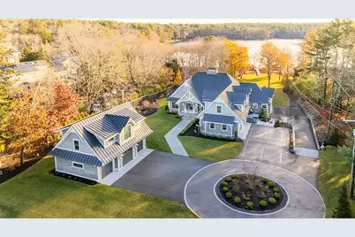 28 South Main Street, Carver, MA 02330 - Photo 1