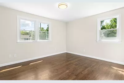 105 Birchwood Dr, Swansea, MA 02777 - Photo 12