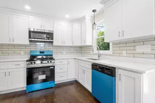 105 Birchwood Dr, Swansea, MA 02777 - Photo 4