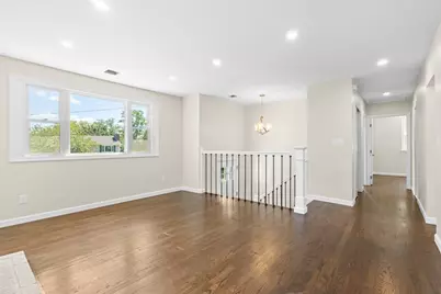 105 Birchwood Dr, Swansea, MA 02777 - Photo 8