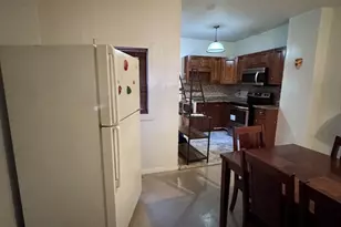 77 Newton St, Holyoke, MA 01040 - Photo 6