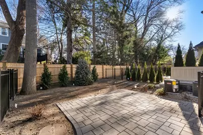 956 Walnut St #5, Newton, MA 02461 - Photo 38