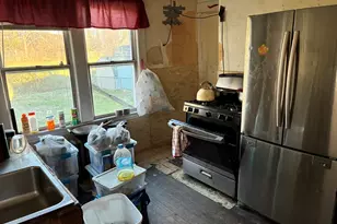 188 Windsor St, West Springfield, MA 01089 - Photo 10