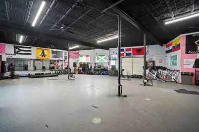 218-226 Saint James Blvd, Springfield, MA 01104 - Photo 10