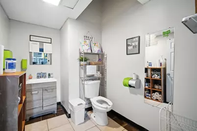 218-226 Saint James Blvd, Springfield, MA 01104 - Photo 14