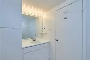 50 Broadlawn Park, Boston, MA 02132 - Photo 6