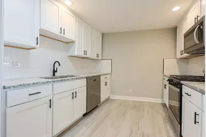 348 Rantoul Street #202, Beverly, MA 01915 - Photo 2