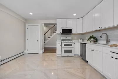 62 Chestnut Street #Unit 2, Saugus, MA 01906 - Photo 6