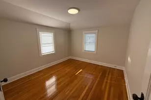 34 Arnold St, Quincy, MA 02169 - Photo 14