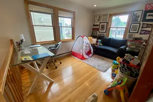 275 Tappan St, Brookline, MA 02446 - Photo 14