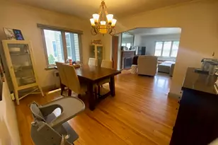 275 Tappan St, Brookline, MA 02446 - Photo 6