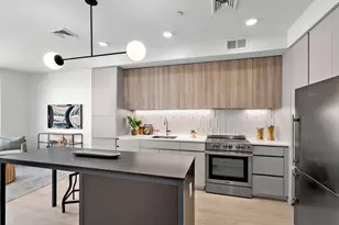 21-35 W 2nd St, Boston, MA 02127 - Photo 2