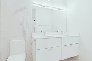 340 W 2nd St, Boston, MA 02127 - Photo 16