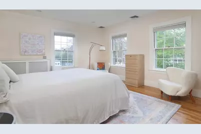 1010 Centre St, Newton, MA 02459 - Photo 10