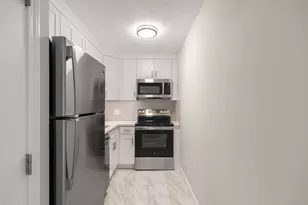 35 Glencoe St, Boston, MA 02134 - Photo 10