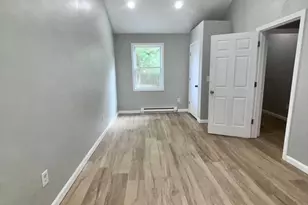 26 Main St, Spencer, MA 01562 - Photo 4