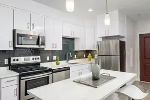 10 Essex St, Cambridge, MA 02139 - Photo 10
