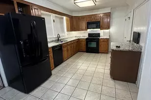 14 E Prospect St, Methuen, MA 01844 - Photo 2