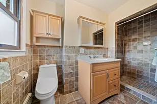 298 Lisle St, Braintree, MA 02184 - Photo 26