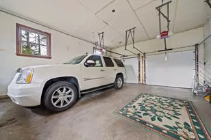 298 Lisle St, Braintree, MA 02184 - Photo 28