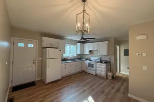 230 Beacon St, Clinton, MA 01510 - Photo 4