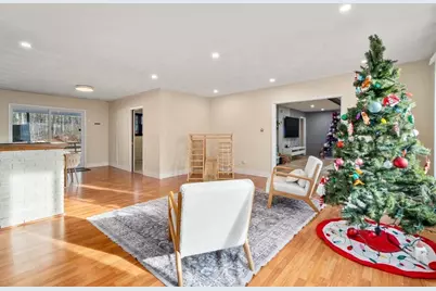 46 Ramshorn Rd, Dudley, MA 01571 - Photo 6