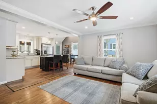167 Wolcott Ave, West Springfield, MA 01089 - Photo 8