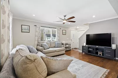 167 Wolcott Ave, West Springfield, MA 01089 - Photo 10