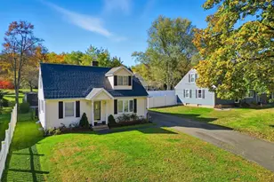 167 Wolcott Ave, West Springfield, MA 01089 - Photo 2