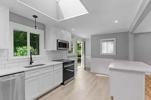 249 Barneyville Rd, Swansea, MA 02777 - Photo 6