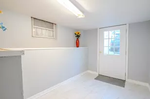 2 Hillside Ave, Somerville, MA 02145 - Photo 22