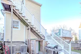 2 Hillside Ave, Somerville, MA 02145 - Photo 6