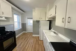 1076 Washington St, Norwood, MA 02062 - Photo 4