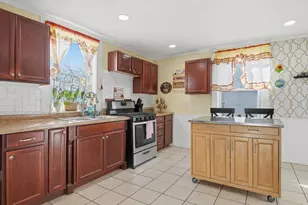 5 Ripley Pl, Worcester, MA 01610 - Photo 8
