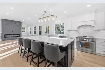 4 Aerial Street, Lexington, MA 02421 - Photo 2