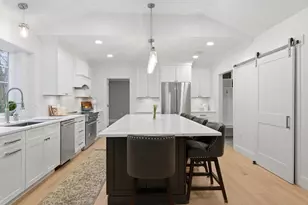 4 Aerial St, Lexington, MA 02421 - Photo 4