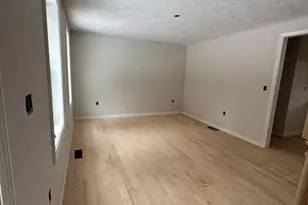 15 Pine St, Westminster, MA 01473 - Photo 8