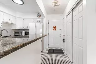 4975 Washington, Boston, MA 02132 - Photo 6