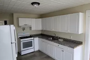 238 Hildreth St, Lowell, MA 01850 - Photo 4