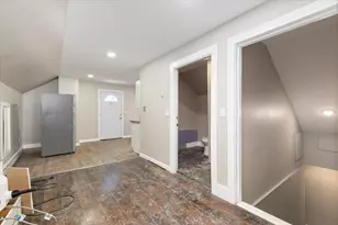 31 Garfield St, Lawrence, MA 01843 - Photo 10