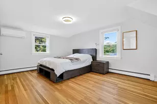 37 Pine St, Bedford, MA 01730 - Photo 14