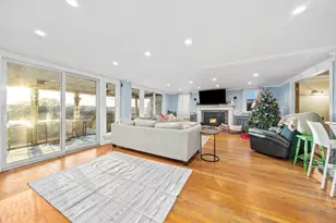 96 Utica St, Quincy, MA 02169 - Photo 8