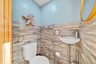 96 Utica St, Quincy, MA 02169 - Photo 4