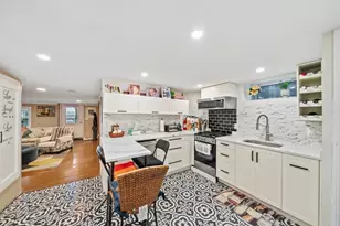 96 Utica St, Quincy, MA 02169 - Photo 14